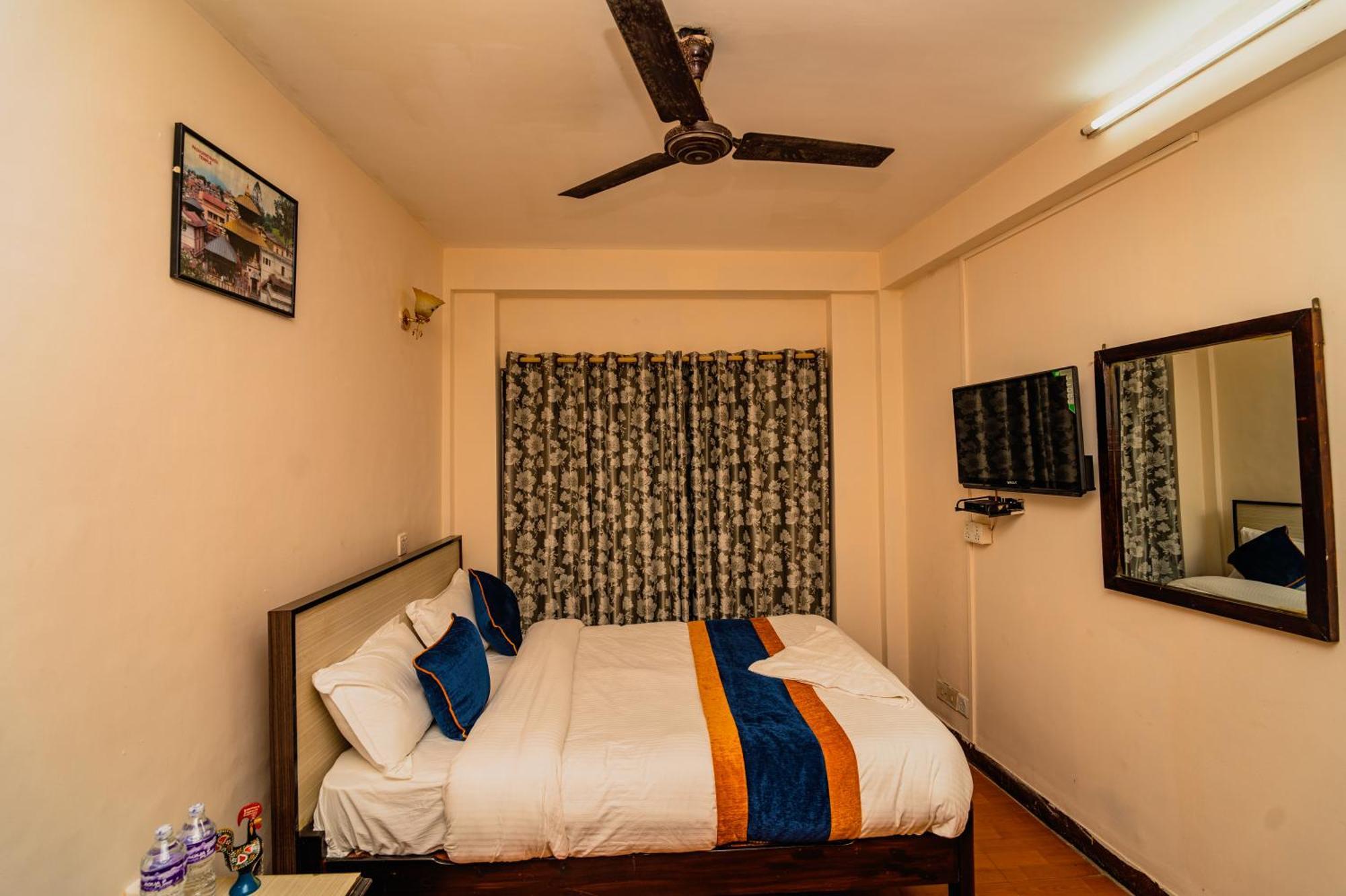 Karma Travellers Home Kathmandu Exterior foto